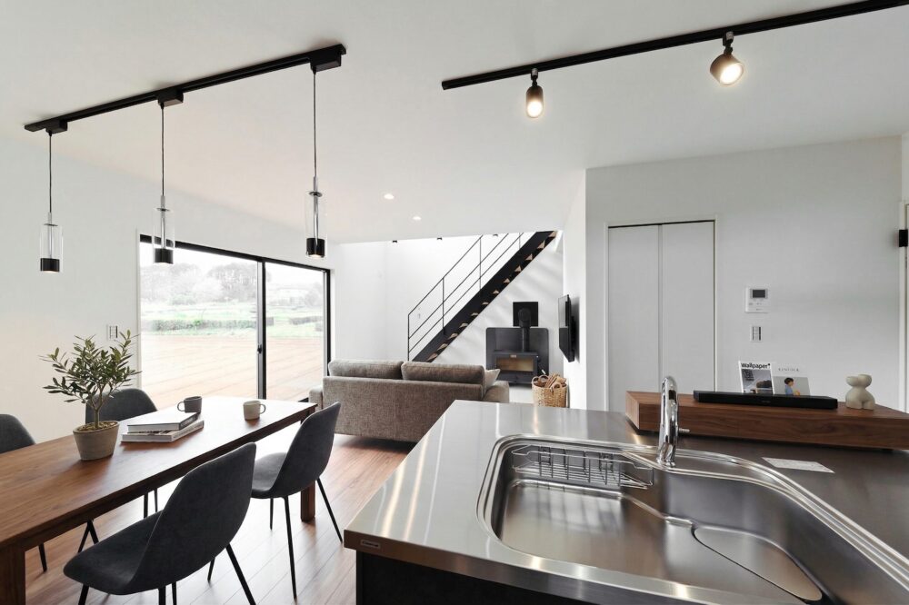 小川町O様邸｜光と影を生み出す陽だまりモダンハウス