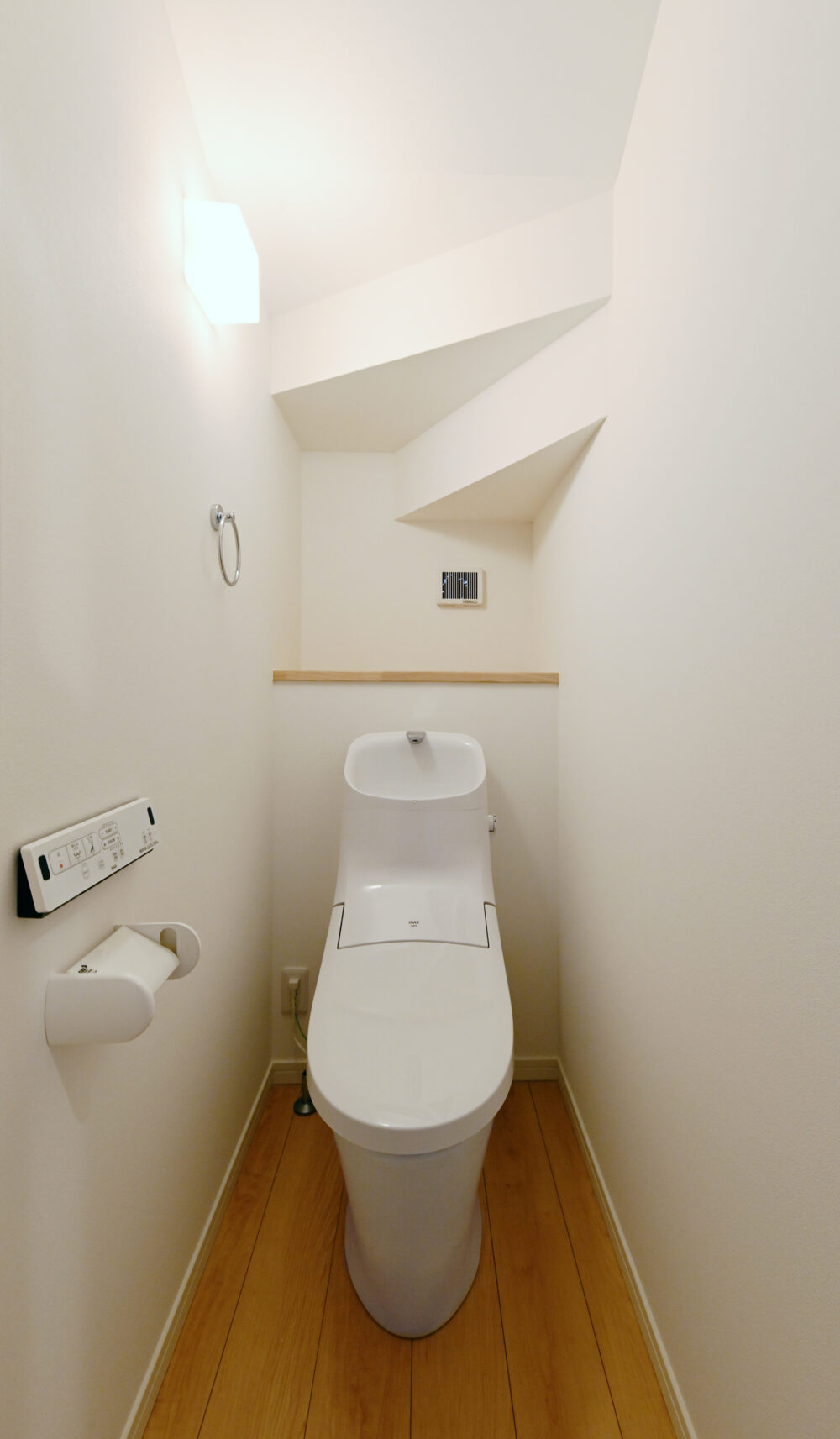 鶴ヶ島市M様邸|2階リビングのミニマルハウス