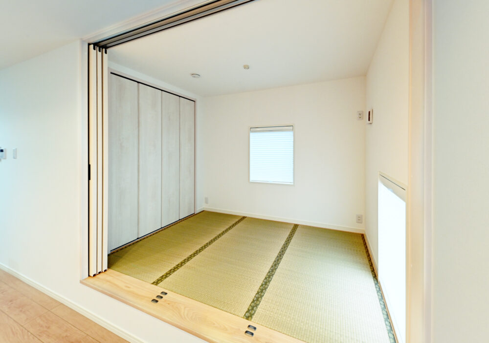 鶴ヶ島市M様邸|2階リビングのミニマルハウス