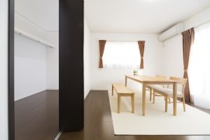 東松山市T様邸｜WICで収納力UP、落ち着きのある内装